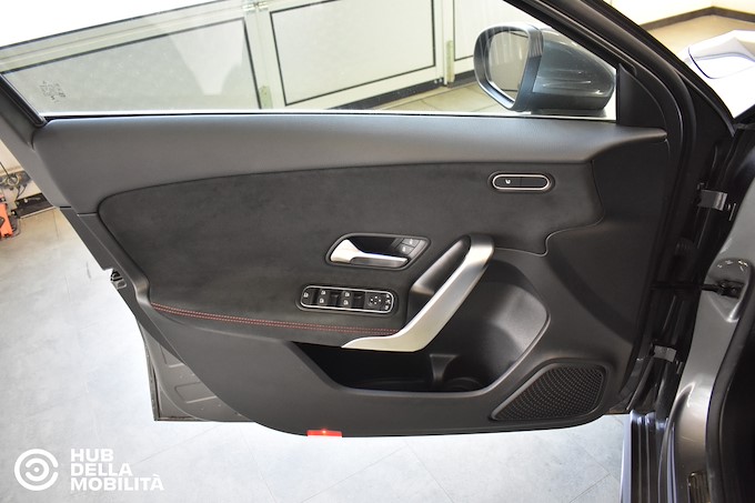 MERCEDES-BENZ A 180 d Automatic AMG Line Advanced Plus